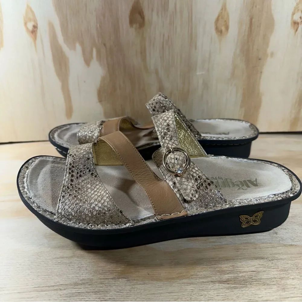 Alegria Snakeskin Tan and Gold Sandals Women’s Size 8.5